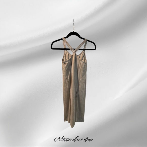 32 Degrees Cool Midi Dress - Picture 3 of 7